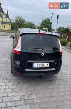 Минивэн Renault Grand Scenic 2011 в 