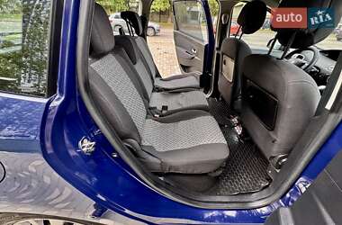 Минивэн Renault Grand Scenic 2010 в 