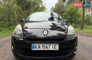 Минивэн Renault Grand Scenic 2009 в 