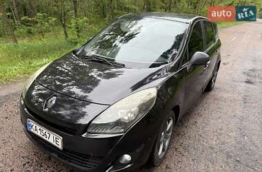 Минивэн Renault Grand Scenic 2009 в 