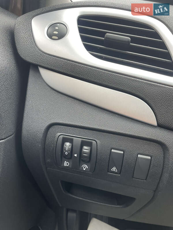 Минивэн Renault Grand Scenic 2010 в Стрые