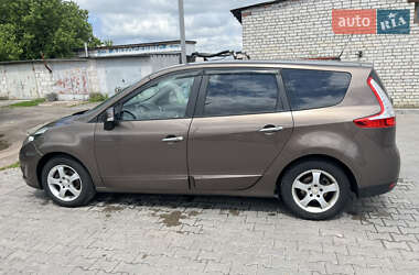 Мінівен Renault Grand Scenic 2011 в 