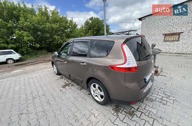 Мінівен Renault Grand Scenic 2011 в 