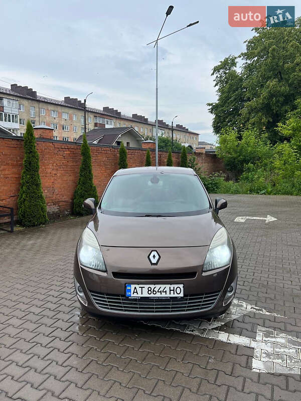 Минивэн Renault Grand Scenic 2010 в Коломые