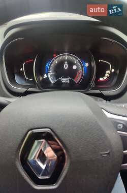 Минивэн Renault Grand Scenic 2017 в 