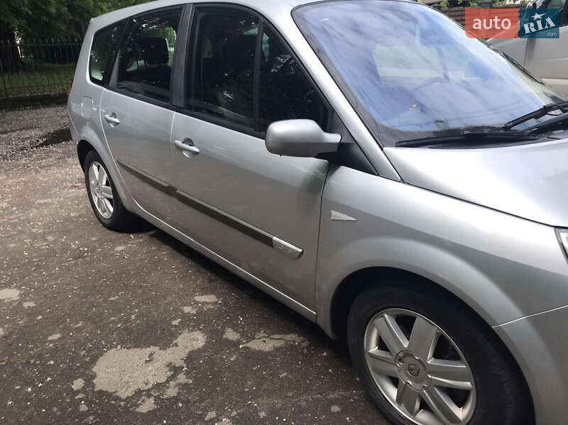 Минивэн Renault Grand Scenic 2006 в Нетешине