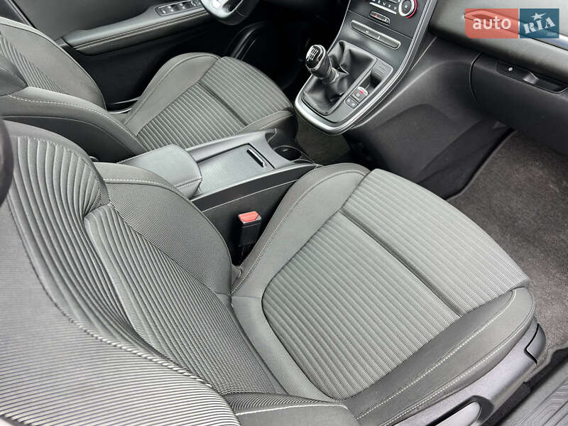Минивэн Renault Grand Scenic 2017 в Луцке