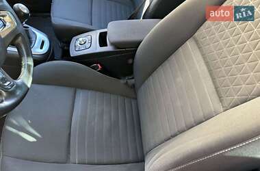 Минивэн Renault Grand Scenic 2016 в 