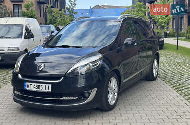 Минивэн Renault Grand Scenic 2013 в 