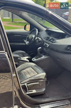 Минивэн Renault Grand Scenic 2013 в 