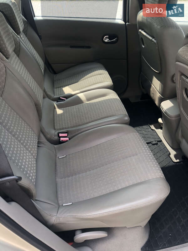 Минивэн Renault Grand Scenic 2006 в Запорожье