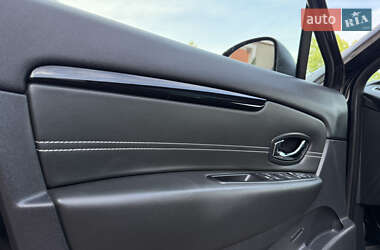 Минивэн Renault Grand Scenic 2014 в 