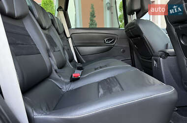 Минивэн Renault Grand Scenic 2014 в 