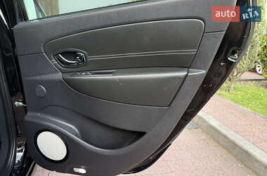 Минивэн Renault Grand Scenic 2014 в 
