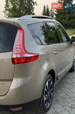 Мінівен Renault Grand Scenic 2014 в 