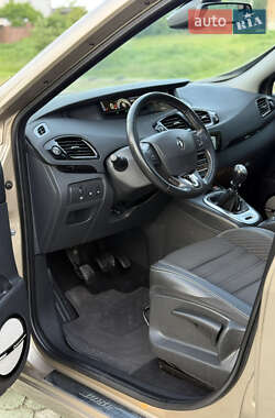 Мінівен Renault Grand Scenic 2014 в 