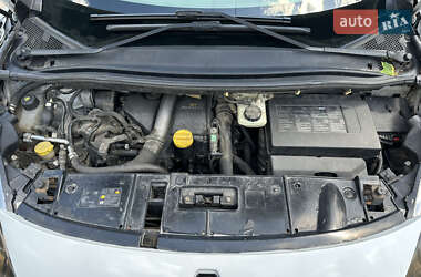 Минивэн Renault Grand Scenic 2011 в 