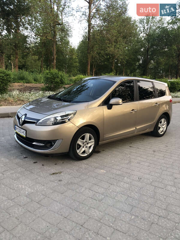 Минивэн Renault Grand Scenic 2013 в Городке