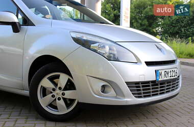 Мінівен Renault Grand Scenic 2009 в 