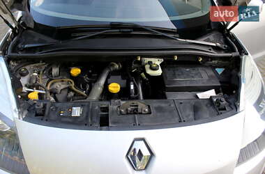 Мінівен Renault Grand Scenic 2009 в 