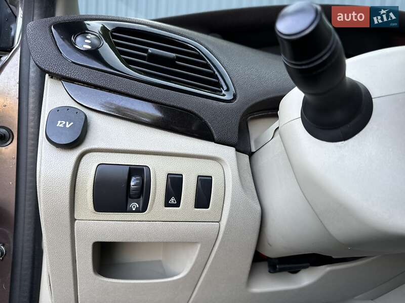 Мінівен Renault Grand Scenic 2010 в Дрогобичі