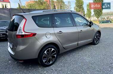 Минивэн Renault Grand Scenic 2014 в 