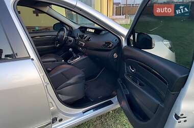 Минивэн Renault Grand Scenic 2013 в 
