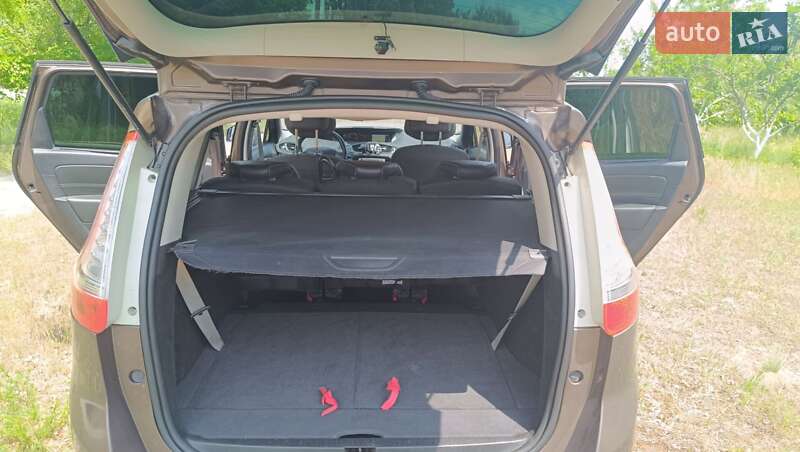 Минивэн Renault Grand Scenic 2014 в Киеве