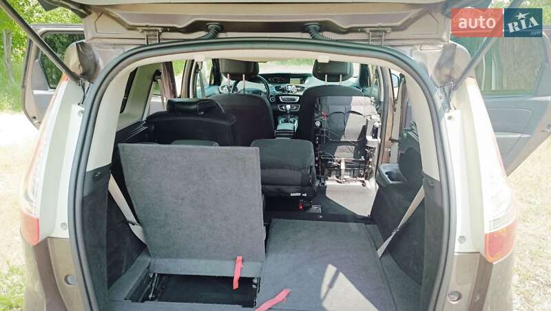 Минивэн Renault Grand Scenic 2014 в Киеве
