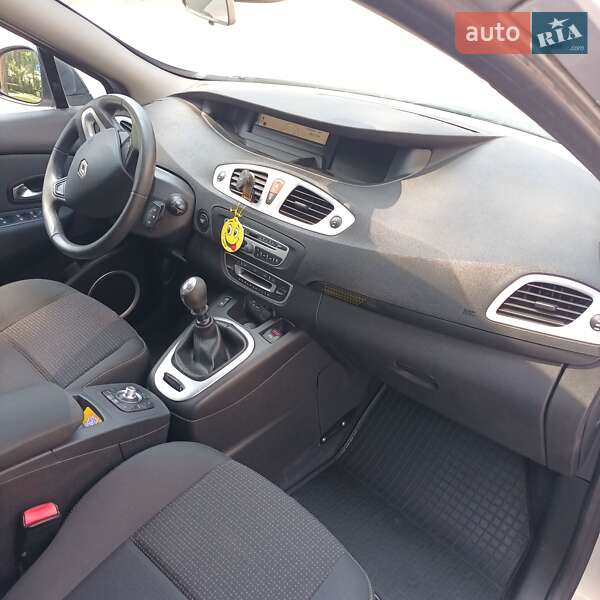 Минивэн Renault Grand Scenic 2010 в Киеве