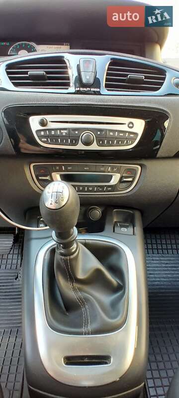 Минивэн Renault Grand Scenic 2011 в Святопетровское