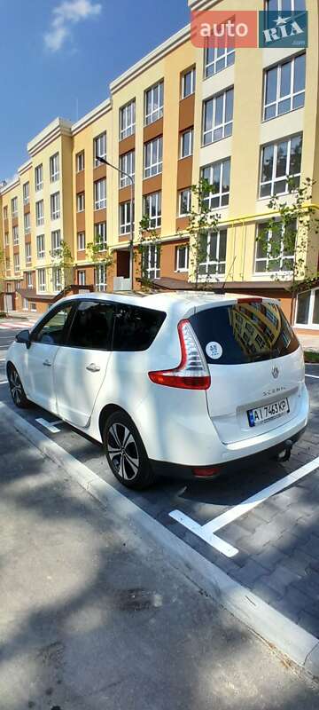 Минивэн Renault Grand Scenic 2011 в Святопетровское