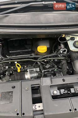 Минивэн Renault Grand Scenic 2016 в 