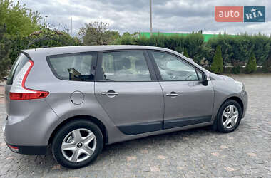 Минивэн Renault Grand Scenic 2013 в 