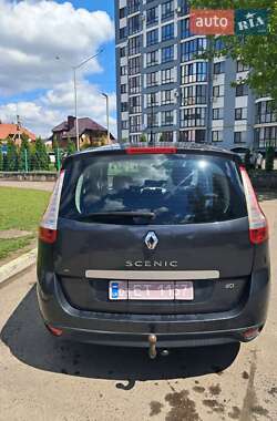 Минивэн Renault Grand Scenic 2009 в 