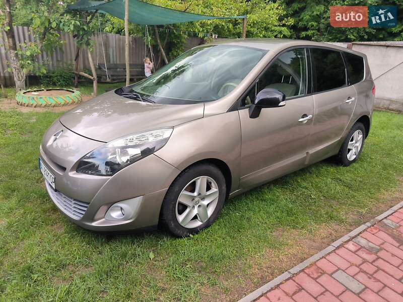 Минивэн Renault Grand Scenic 2011 в Киеве
