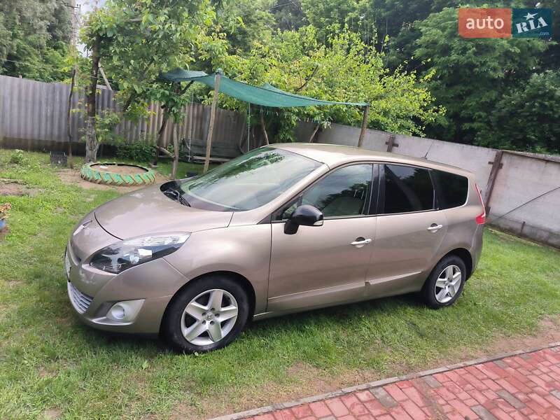 Минивэн Renault Grand Scenic 2011 в Киеве