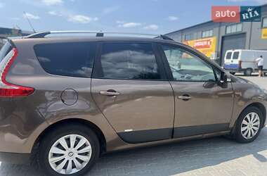 Минивэн Renault Grand Scenic 2010 в 