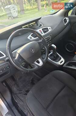 Минивэн Renault Grand Scenic 2009 в 