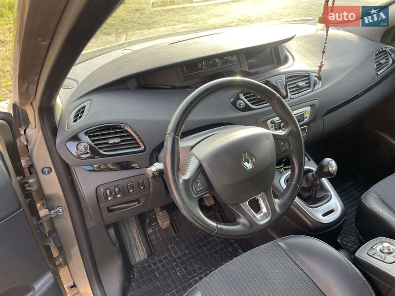 Мінівен Renault Grand Scenic 2014 в Стрию