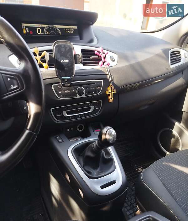 Минивэн Renault Grand Scenic 2009 в Голубовке фото 8 Минивэн Renault Grand Scenic 2009 в Голубовке