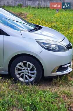 Мінівен Renault Grand Scenic 2012 в 