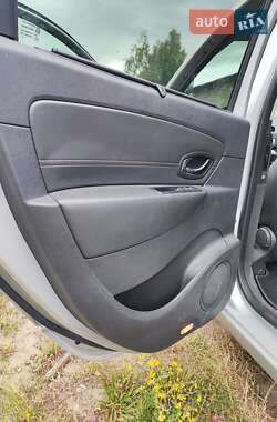 Мінівен Renault Grand Scenic 2012 в 