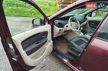 Мінівен Renault Grand Scenic 2012 в 