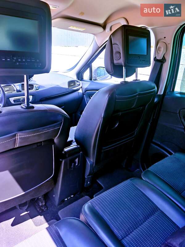 Мінівен Renault Grand Scenic 2015 в Івано-Франківську