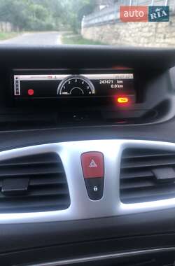 Мінівен Renault Grand Scenic 2009 в 