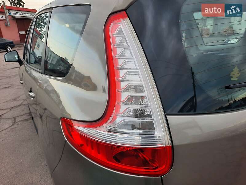 Мінівен Renault Grand Scenic 2010 в Полтаві