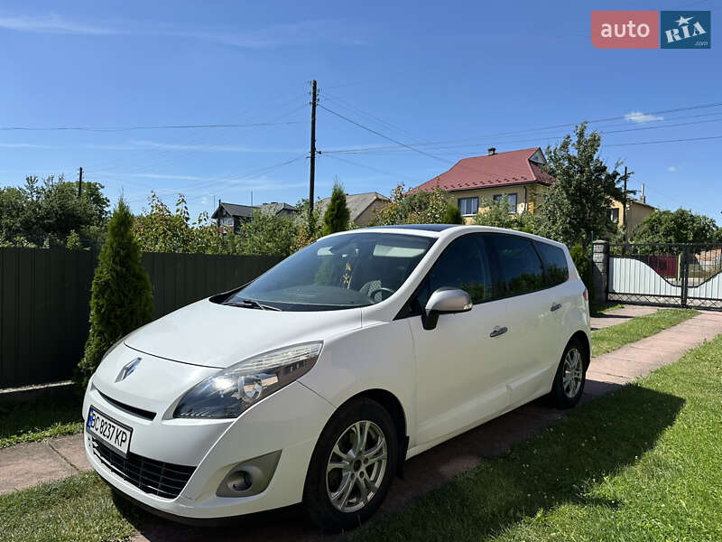 Renault Grand Scenic 2011