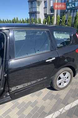 Мінівен Renault Grand Scenic 2010 в Луцьку