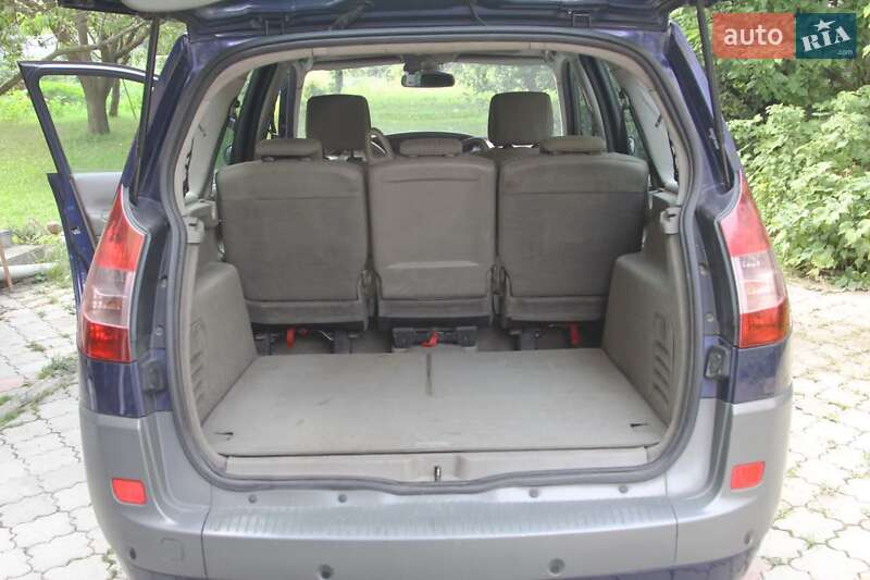 Мінівен Renault Grand Scenic 2004 в Ужгороді